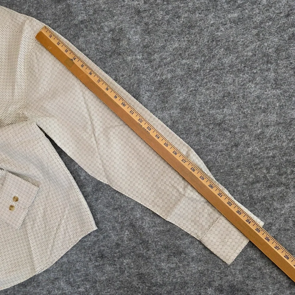 NWT Wrangler Shirt Mens Medium Brown White Dot Relaxed Long Sleeve‎ Button Down